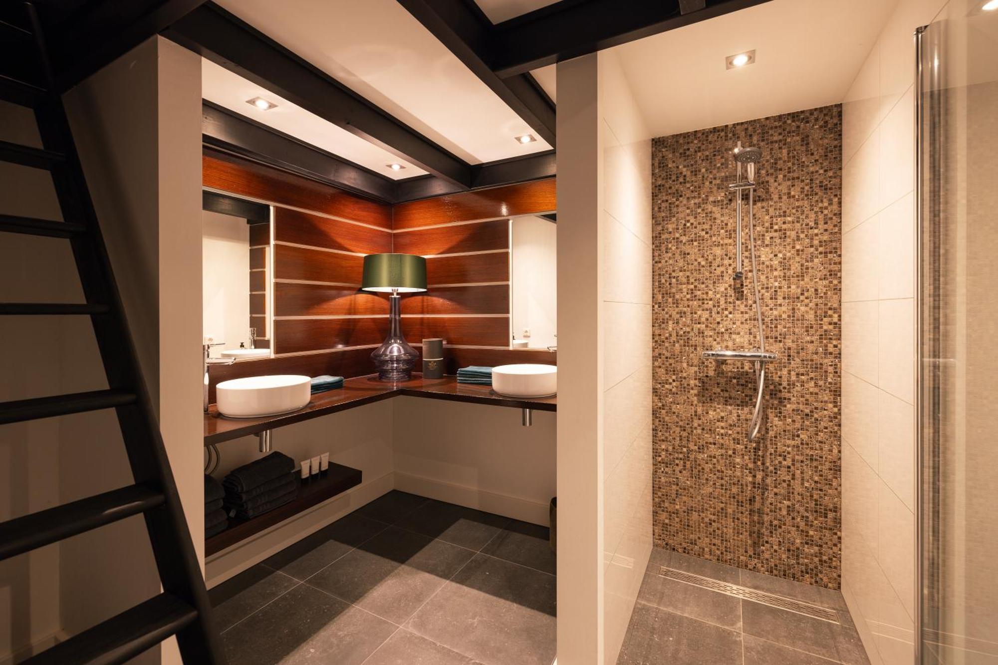 לונטרן Luxe Hofstede Met Paardenstalling מראה חיצוני תמונה